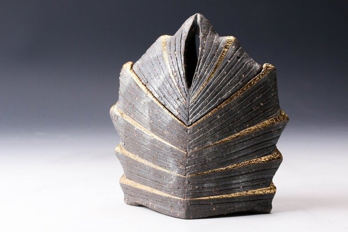 Ishijima Akihiko — "Basara" Bold Contemporary Incense Burner (Sold)