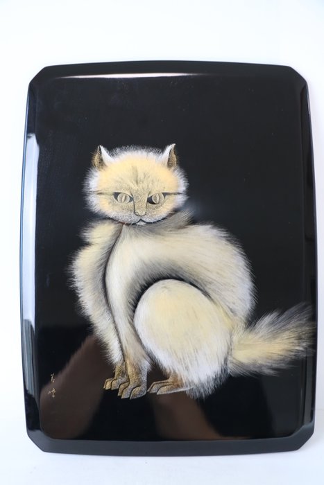 Elegant Japanese Lacquered Document Box – Cat in Gold Maki-e Lacquer, Wood (Sold)
