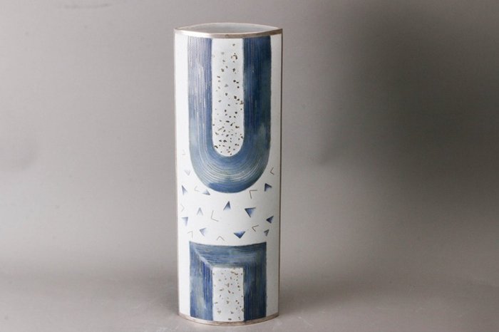 Shibata Akira — Cloisonné Enamel Abstract Pattern Vase with Wired Technique (Sold)