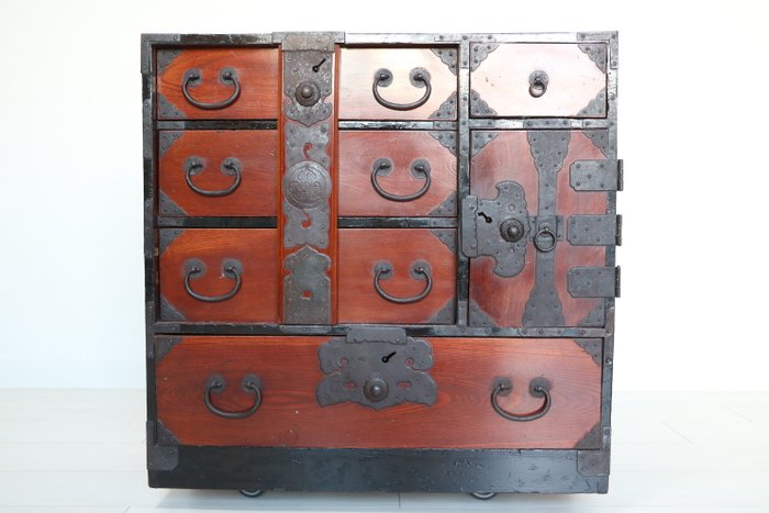 Fine Japanese Tansu Chest – Ko-Tansu Small Cabinet (Sold)