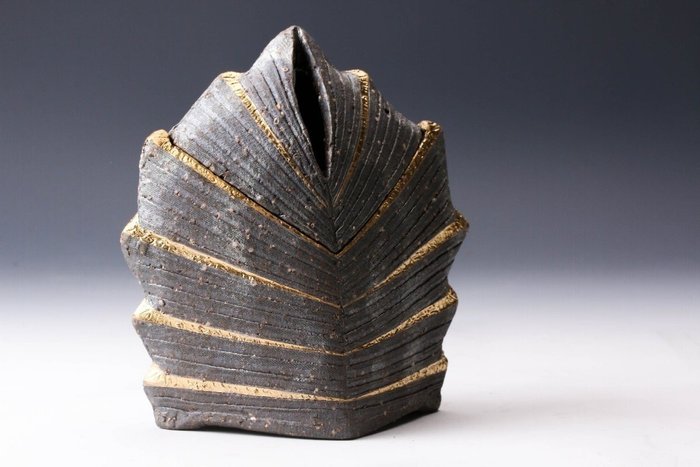 Ishijima Akihiko — "Basara" Bold Contemporary Incense Burner (Sold)