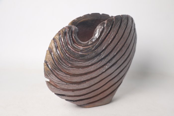 Yamamoto Izuru — Burgundy Clay Flower Vase Sculptural Bizen Form (Sold)