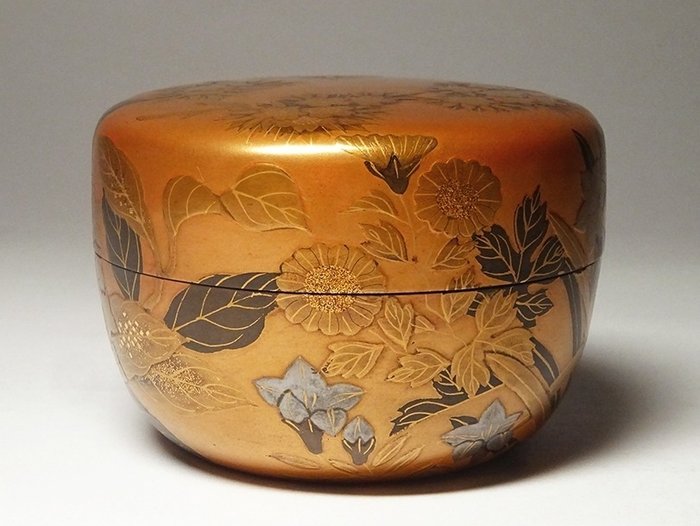 Natsume Gold-plated, Lacquered wood Shuho Tea container for Japanese tea ceremony called ' Natsume' with painting of flowers, Gold Maki-e (Sold)