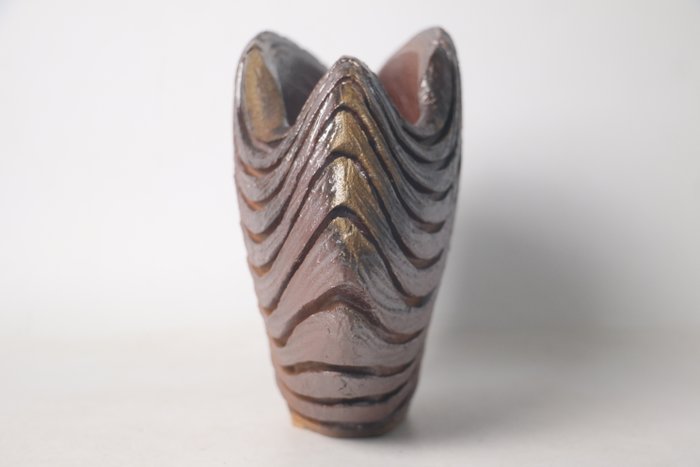 Yamamoto Izuru — Burgundy Clay Flower Vase Sculptural Bizen Form (Sold)