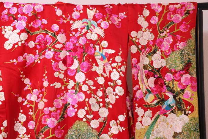 Kimono Iro-Uchikake (Sold)