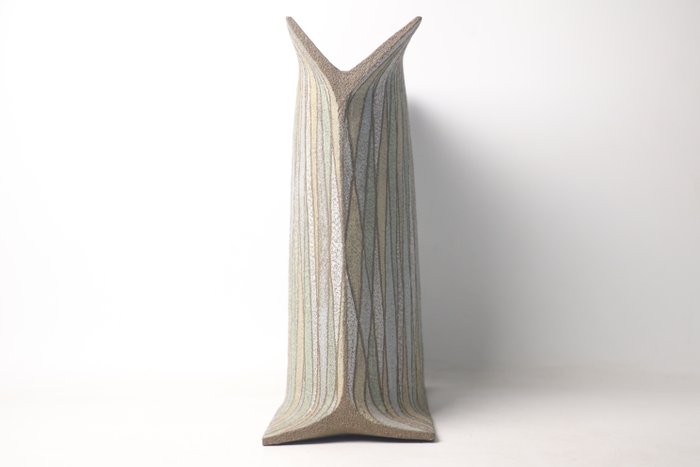 Mihara Ken — Shinoame-mon Flower Vase (Sold)