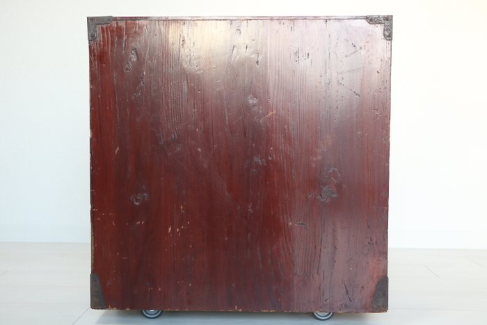 Fine Japanese Tansu Chest – Ko-Tansu Small Cabinet (Sold)