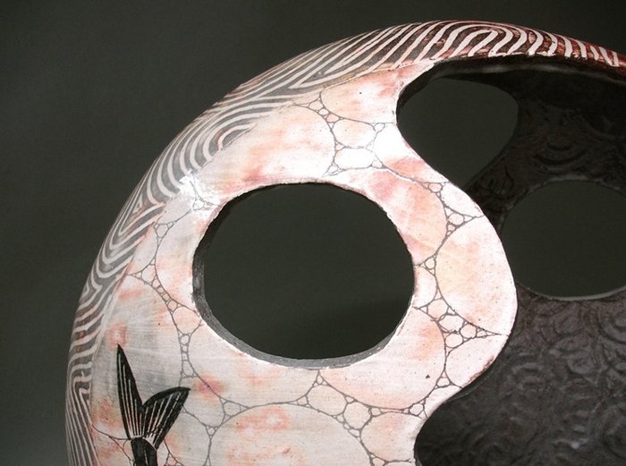 Kayama Tetsuya — Museum-Grade Flat Vase with Exquisite Iron-Decorated Ayu Pattern (Sold)