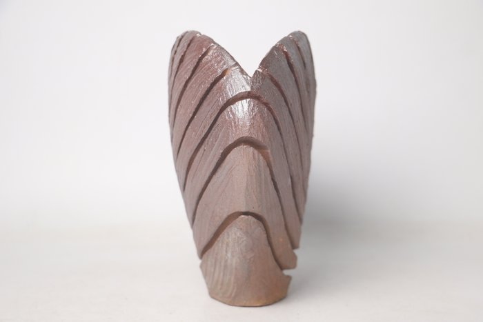 Yamamoto Izuru — Burgundy Clay Flower Vase Sculptural Bizen Form (Sold)