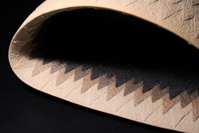 Mihara Ken — Cedar-Grain Yakishime Flower Vessel (Sold)