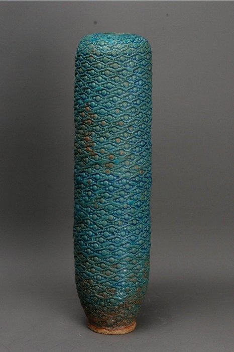 Koinuma Michio — Brilliant Turquoise Relief-Lattice Stoneware Vase — with signed tomobako (Sold)