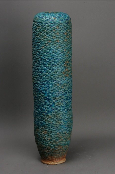 Koinuma Michio — Brilliant Turquoise Relief-Lattice Stoneware Vase — with signed tomobako (Sold)