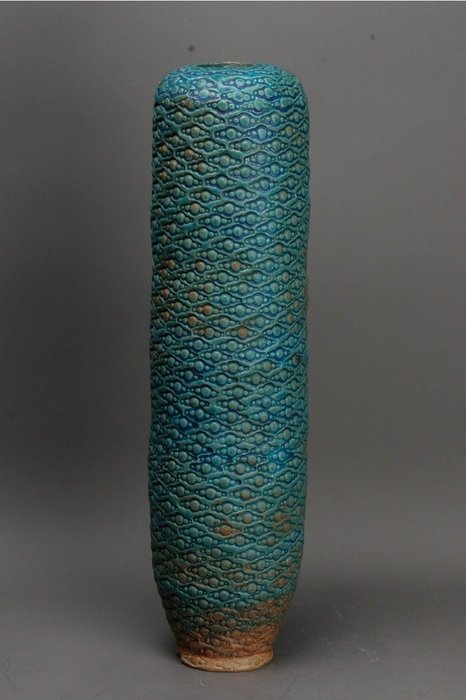 Koinuma Michio — Brilliant Turquoise Relief-Lattice Stoneware Vase — with signed tomobako (Sold)