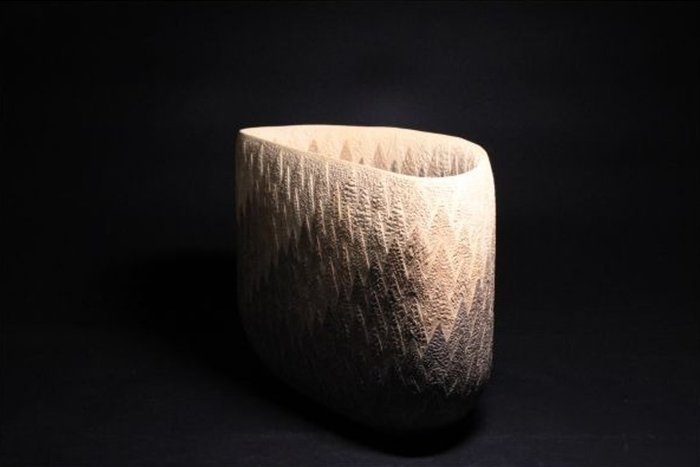 Mihara Ken — Cedar-Grain Yakishime Flower Vessel (Sold)